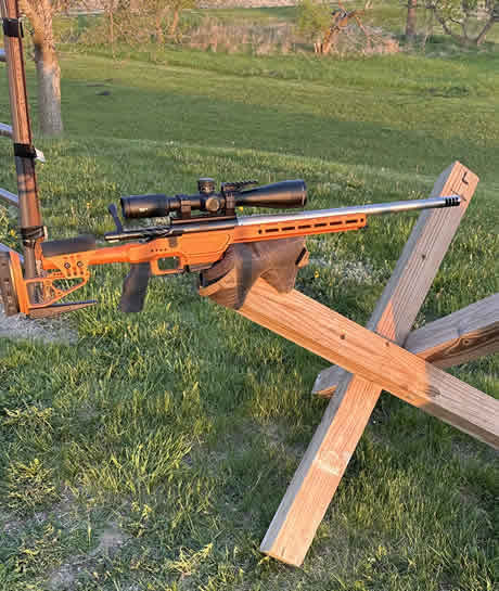 Improve your marksmanship with rifle accuracy training from Sendit Arms USA of Valley City, North Dakota.